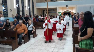 Comunidade Perpétuo Socorro celebrou o padroeiro São José no final de semana com Missa Solene e noite da partilha