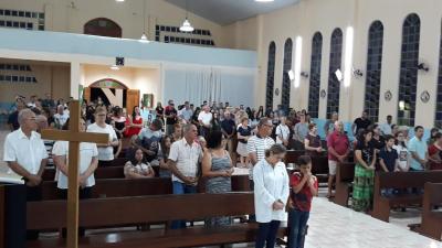 Comunidade Perpétuo Socorro celebrou o padroeiro São José no final de semana com Missa Solene e noite da partilha