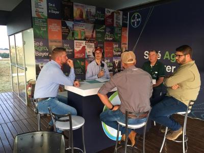 Iniciou o dia de Campo da Coprossel no Centro de Eventos de Laranjeiras do Sul