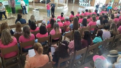 Mais de 150 Mulheres participaram da Palestra com Sirlei Benetti no dia de Campo da Coprossel