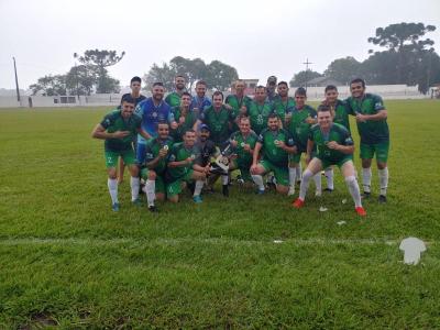 Bar Sem Lona de Candoi Ã© CampeÃ£o da Copa Laranjeiras de Futebol 