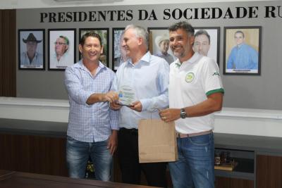 LS: Sociedade Rural eterniza e reconhece trabalhos de ex-presidentes em galeria