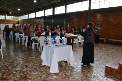 LS: Centenas de fiÃ©is participaram da Festa da Divina MisericÃ³rdia neste final de semana