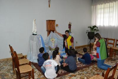 LS: Centenas de fiÃ©is participaram da Festa da Divina MisericÃ³rdia neste final de semana