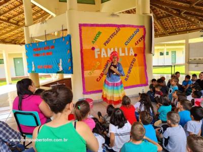 LS: Escola Raquel de Queiroz realizou programação da família na escola 