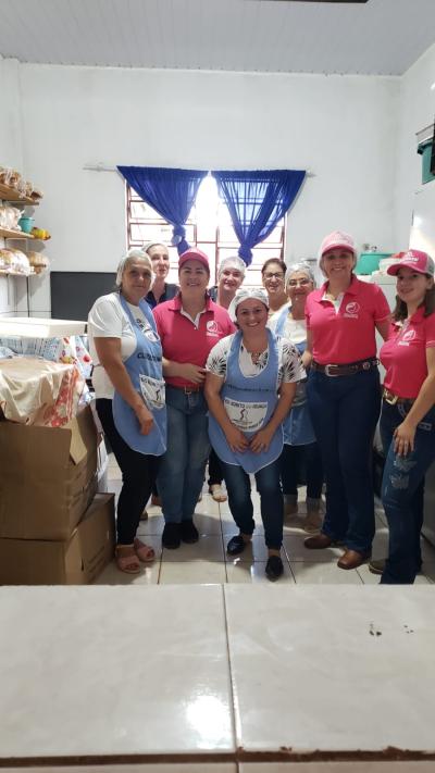 Com apoio do Núcleo Feminino Coprossel, a festa na comunidade N. Sra. de Guadalupe foi um sucesso 