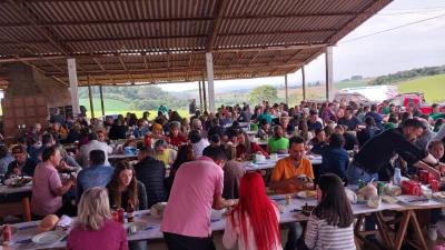 Festa em louvor a Santa Rita de Cássia em Porto Barreiro reuniu centenas de fiéis