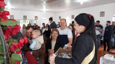 Festa em louvor a Santa Rita de Cássia em Porto Barreiro reuniu centenas de fiéis