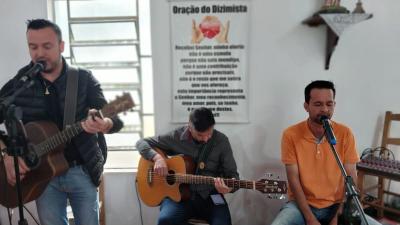 Festa em louvor a Santa Rita de Cássia em Porto Barreiro reuniu centenas de fiéis