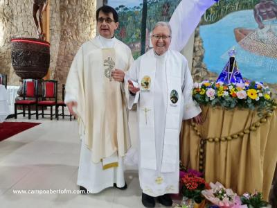 LS: Padre Giovane Murazzo apresentou a Biografia “Chuva de Bênçãos”