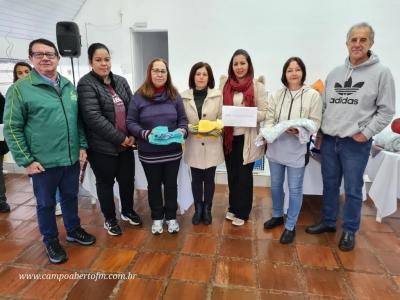 Igreja Metodista de Laranjeiras do Sul faz repasse de mais de 500 peças de roupas de inverno para entidades da cidade