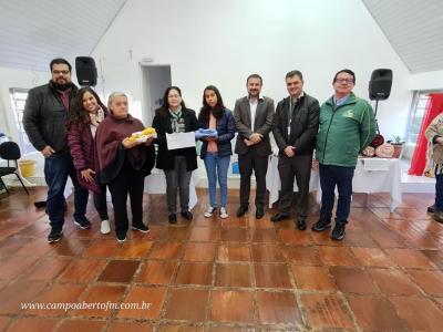 Igreja Metodista de Laranjeiras do Sul faz repasse de mais de 500 peças de roupas de inverno para entidades da cidade