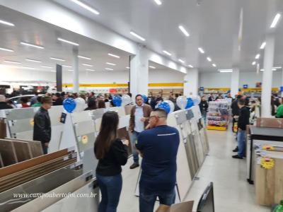 LS: Comercial Ivaiporã inaugurou nesta sexta-feira