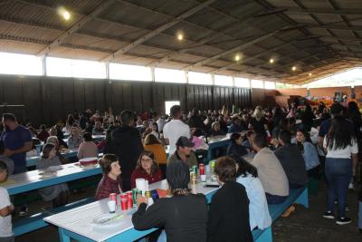 Almoço da Escola Padre Gerson foi sucesso em Laranjeiras do Sul (09/07)