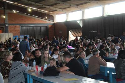 Almoço da Escola Padre Gerson foi sucesso em Laranjeiras do Sul (09/07)