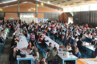 Almoço da Escola Padre Gerson foi sucesso em Laranjeiras do Sul (09/07)