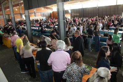 Almoço da Escola Padre Gerson foi sucesso em Laranjeiras do Sul (09/07)