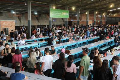 Almoço da Escola Padre Gerson foi sucesso em Laranjeiras do Sul (09/07)