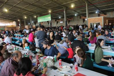 Almoço da Escola Padre Gerson foi sucesso em Laranjeiras do Sul (09/07)