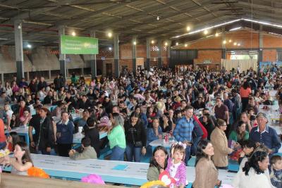 Almoço da Escola Padre Gerson foi sucesso em Laranjeiras do Sul (09/07)