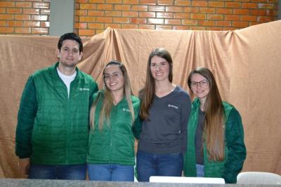 4º Dia da Novena da Padroeira Sant´Ana, teve a participação da Paróquia Imaculada Conceição do Porto Barreiro