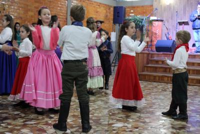 4º Dia da Novena da Padroeira Sant´Ana, teve a participação da Paróquia Imaculada Conceição do Porto Barreiro