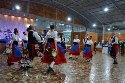 6º dia da Novena em louvor a Padroeira Sant´Ana teve a participação da Paróquia do Virmond