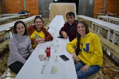 6º dia da Novena em louvor a Padroeira Sant´Ana teve a participação da Paróquia do Virmond