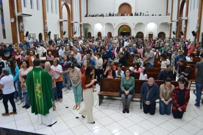 7º dia da Novena em Louvor a Padroeira Sant´Ana teve benção especial para os Carpinteiros e Marceneiros.