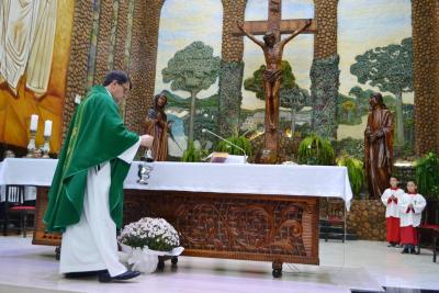 7º dia da Novena em Louvor a Padroeira Sant´Ana teve benção especial para os Carpinteiros e Marceneiros.