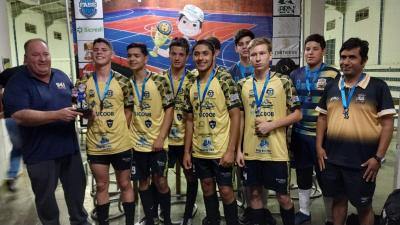 Clube da Bola 11 e 17 e OLF 13 se garantem nas finais da Copa Garotinho de Futsal