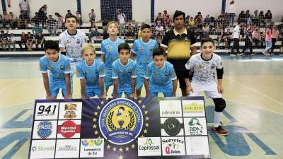 Clube da Bola 11 e 17 e OLF 13 se garantem nas finais da Copa Garotinho de Futsal