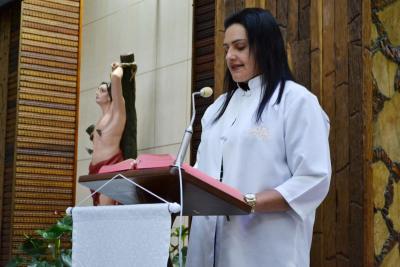 8º dia da Novena em louvor a Padroeira Sant´Ana reuniu centenas de fiéis e teve benção especial para as crianças