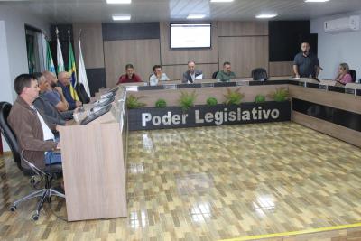 LS- Durante sessão, Vereadores são convidados para celebração de 50 Anos da Igreja Assembléia de Deus 