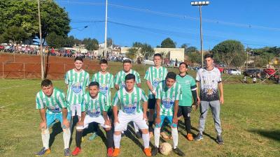 Campeões definidos nos penaltis no Municipal de Futebol Sete em Porto Barreiro