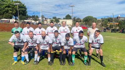 Campeões definidos nos penaltis no Municipal de Futebol Sete em Porto Barreiro