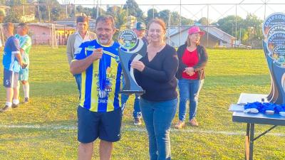 Campeões definidos nos penaltis no Municipal de Futebol Sete em Porto Barreiro