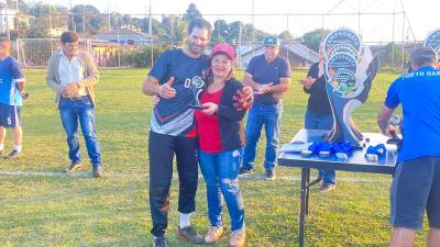 Campeões definidos nos penaltis no Municipal de Futebol Sete em Porto Barreiro