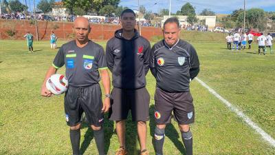 Campeões definidos nos penaltis no Municipal de Futebol Sete em Porto Barreiro