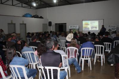 RAÇÕES COPROSSEL – Qualidade da Ração é foco de reunião com pecuaristas em Nova Laranjeiras 