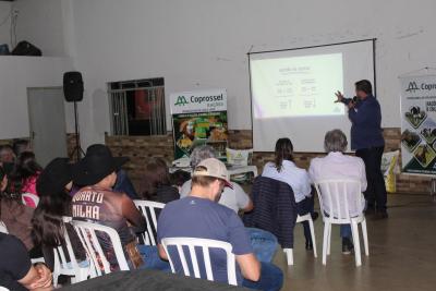 RAÇÕES COPROSSEL – Qualidade da Ração é foco de reunião com pecuaristas em Nova Laranjeiras 