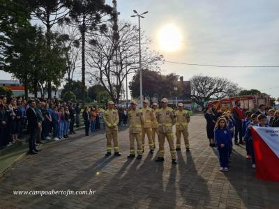 Abertura da Semana da Pátria aconteceu nesta sexta-feira em Laranjeiras do Sul