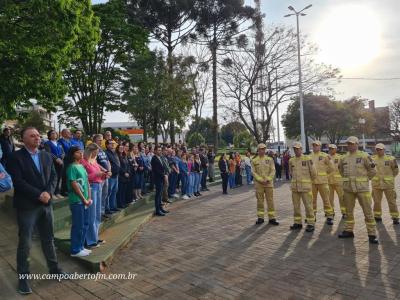 Abertura da Semana da Pátria aconteceu nesta sexta-feira em Laranjeiras do Sul