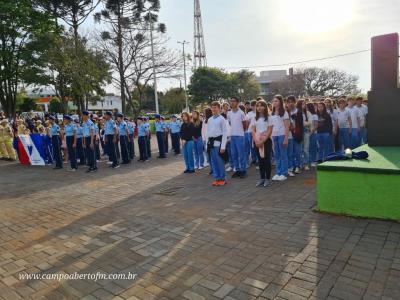 Abertura da Semana da Pátria aconteceu nesta sexta-feira em Laranjeiras do Sul