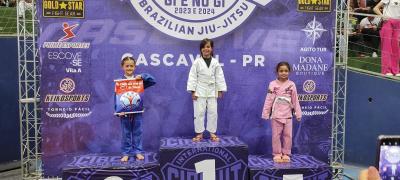 32 atletas laranjeirenses participam do International Circuit Brazilian Jiu-Jitsu