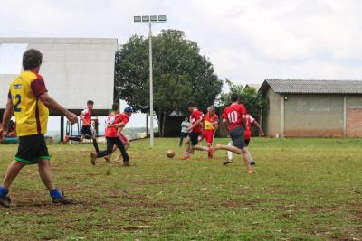 Duelo no Futebol entre Vôs x Netos termina empatado no 8 de Junho 