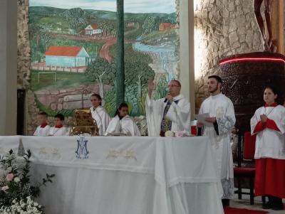 Bispo Dom Amilton presidiu o 4º dia da Novena de Nossa Senhora Aparecida em Laranjeiras do Sul