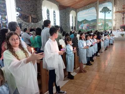 8º Dia da Novena de Aparecida em Laranjeiras do Sul teve benção para os professores e funcionários públicos