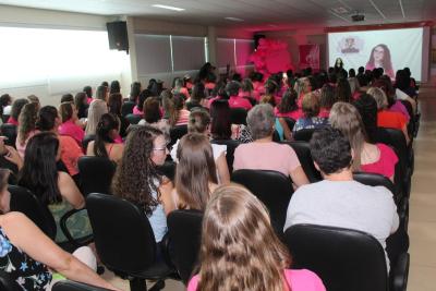 COPROSSEL – Evento do Outubro Rosa ressalta a força e resiliência Feminina