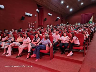 LS: Colégio Laranjeiras premia alunos destaques do ano